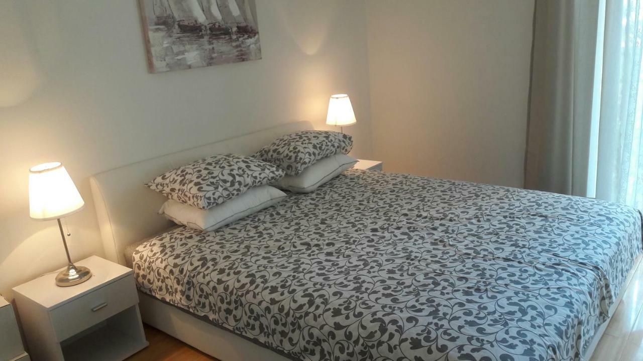Apartmani Vitturi Kastela Bagian luar foto