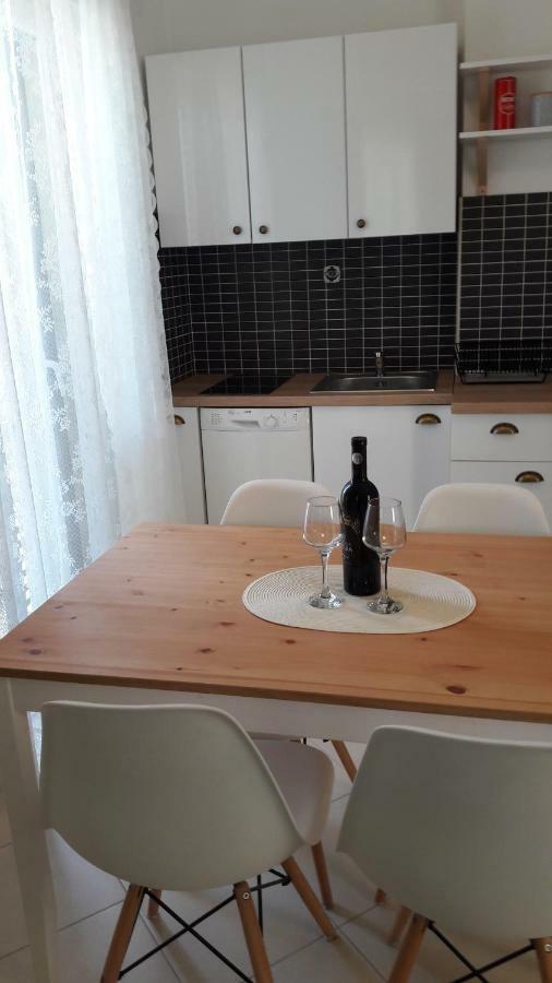 Apartmani Vitturi Kastela Bagian luar foto